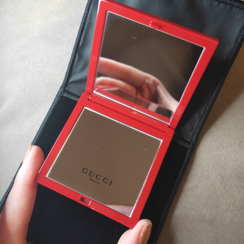 Gucci Red Compact Mirror - Gucci Beauty Travel Mirror